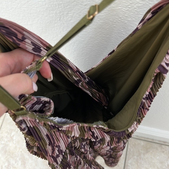 NEW bebe Camo Print Fit and Flare Dress - Picture 10 of 14